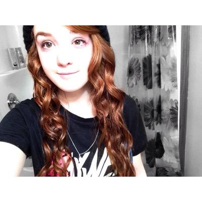 niallgurl13's profile picture. • Babe, I'm craving the feeling of your arms around me • taken  • ṃȗṡıċıѧṅ •