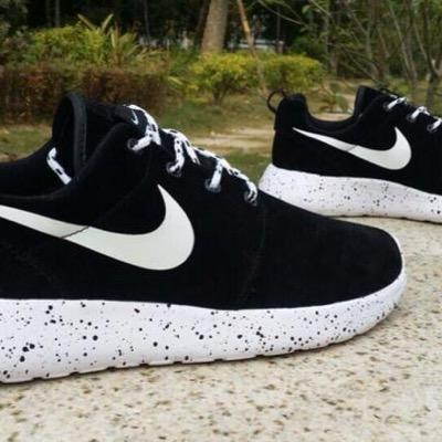 botinestop's profile picture. New Balance, Airmax, Roshes, Janoski, Converse, Nike Free, Nike Air Pegasus, Asics, Jordans, Salomons...  722 196 746