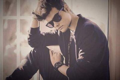 tengo 12 años soy cantante en mariachi me gusta la musica soy fans de abraham mateo y lo amo