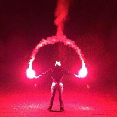 Compte pour suivre l'actualité du #MouvementUltra en France et dans le monde ! #LibertePourLesUltras #NoPyroNoParty #ACAB