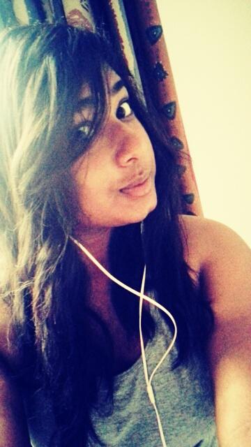 *Be ѕρσηtαηєσυѕ*                                      ♥ρнσtσgяαρну ¢яαzу♥                             ☺ℓινє...ℓσνє...ℓαυgн☺