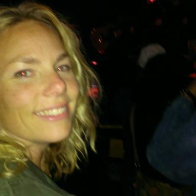 Nature loving, book reading, music enthusiast, science teaching mother of 2