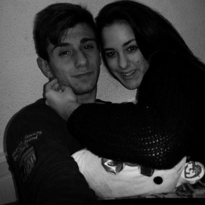 Migordo que llego cuando mnos me lo speraba y aqui me tiene enamoradita 10/01/14 eterno Ismael Lara Teamo ~ nos separa un cielo papa. sara silvia irene lomejor