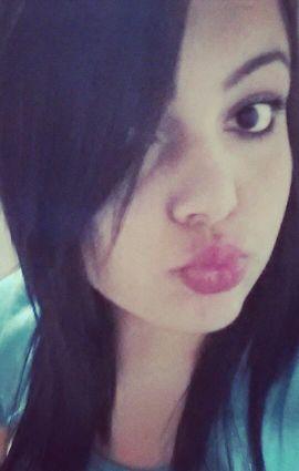 Alegre sempre de bem com a vida , gaucha ,gremista ^^