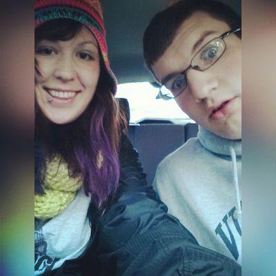 I respond to every season. ❄ I love food, cats, and my boyfriend.