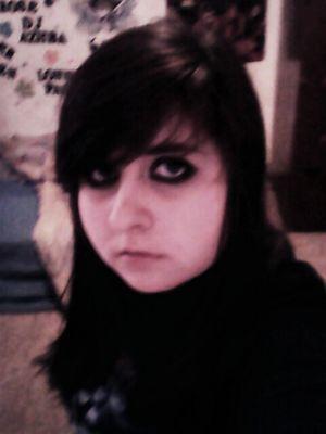 kallista157's profile picture. love rock/metal music, very friendly, loves cats, LOVES to draw!!