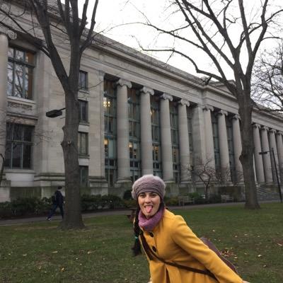 Experienced Colombian lawyer, looking for the opportunity to help my country by working against human rights violations.