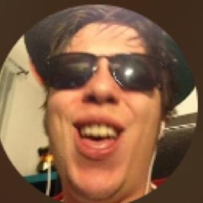 Soy una criaturita del señor:3|Amo a @rubiu5 es el mejor!!/mi idolo: uuussst!!! 10 millon motherfucker subscribers wut?