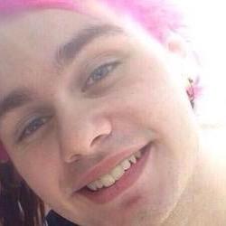 hi cutie, go follow @deepthroatmuke ilysm