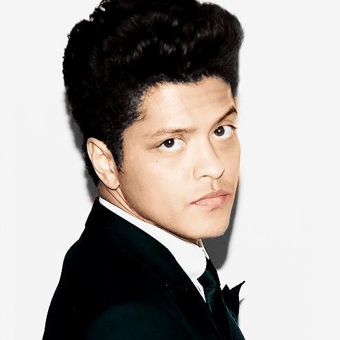 showing nothing but love for the one and only @BrunoMars !