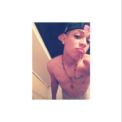 giovaguzman21 Profile Picture