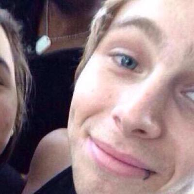 hi cutie, go follow @deepthroatmuke ilysm