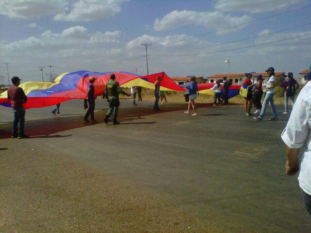 JomiOropeza's profile picture. Cuando Dios no nos da lo que estamos pidiendo es porque tiene algo mejor para nosotros - AMEN- Venezuela