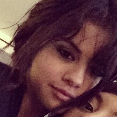 selbreezyx9's profile picture. ll