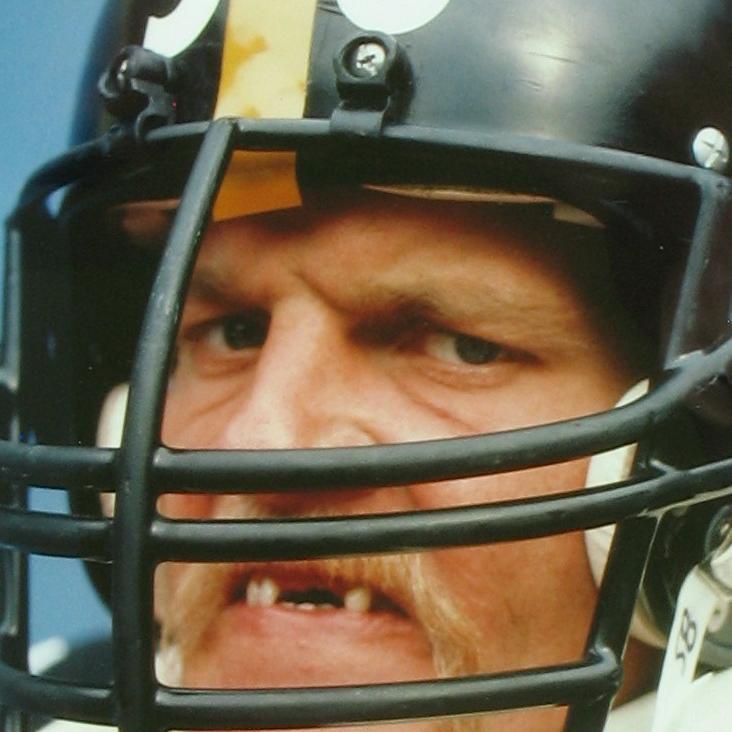 azz2mouf's profile picture. 