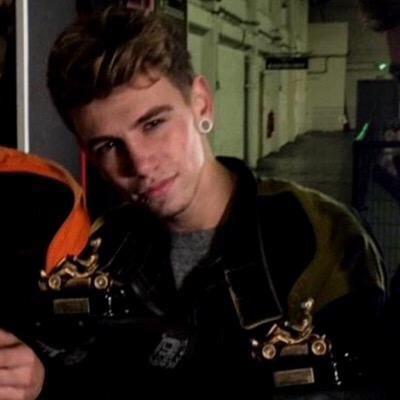 free follow from @jaakesims