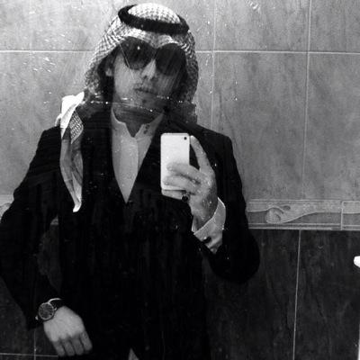 انا امثل نفسي لا احب ان يقارنني الناس بالاخرين .. اميل للهدوء .. محب لراحة البال .......متخخرررج ⚪️