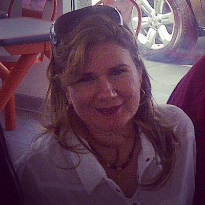 afcc13d861094b2's profile picture. 