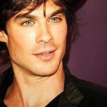 Fã de Ian joseph somerhalder é uma das pessoas mais maravilhosa além de lindo por fora e por dentro  meu maior desejo é conhece-lo pessoalmente