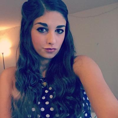 athinabatis's profile picture. and my life is sweet like vanilla is ☁️