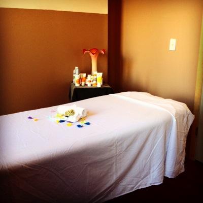 Fabulous day spa specializing in a bevy of pampering spa svcs including massages, waxing & facial treatments. Come in and step out refreshed and rejuvenated!!