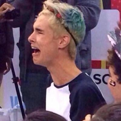 DM a pic of Kian and if u want put a small context to it & ill make it happen!