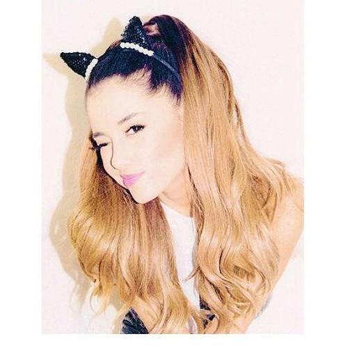 Ariana Grande is our Queen♡|Enchancer·Lovatic·Mahomies|im15yearsyoung^.^|Gemini|Music Is My Soul| pls follow @S_DaraMaesa |   goal: 1k pls♥