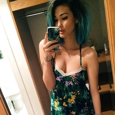 Asami_Neon's profile picture. How much do I love Asami? take the number 8 and turn it sideways