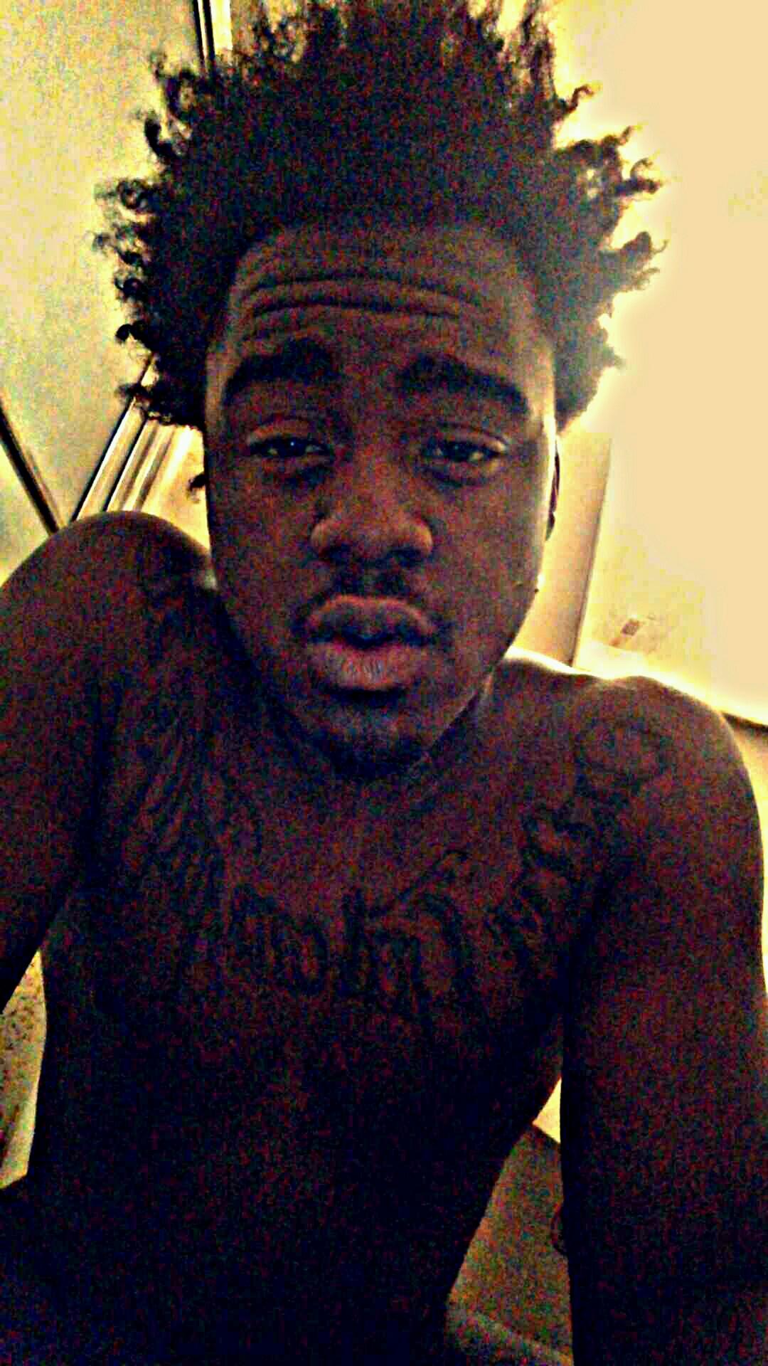 follow me nd ill follow bacc
follow me on instagram @nelson_mvntana
follow on kik @taylorthatruth870