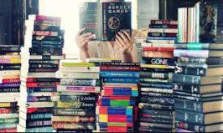 Los libros y la música se convierten en tus mejores amigos, cuando te cansas de tantas estupideces que dice la gente.