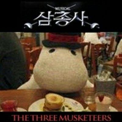 엄기준.이충주.주민진.에녹.노윤.김경수.김재범.조형균.강필석.옥택연.ただのオム狂い。차도남ギジュンさん、オムギジュンさんのまっこんに出没。ちゅんぺん＆みんじんぺん、のくぺん、ゆんぺん。ほか殿堂入りの皆さんと私的Best30位の俳優が出る作品を観ています。海が好きです。南の島でカフェとかやりたいです。