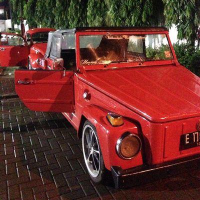menyewakan mobil VW dan mobil tua lainya,jika berminat langsung saja hubungi @enggarwintolo FB enggar wintolo