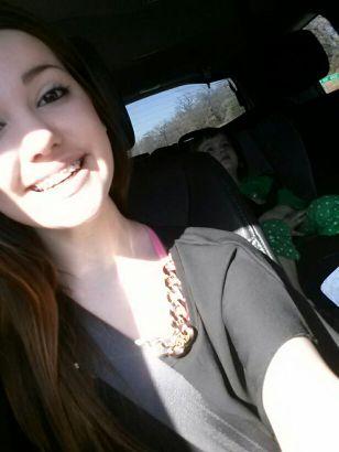 》sophomore @ jhs
》cosmetology
》classiest dime you'll ever see