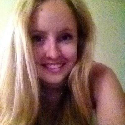 God follower. Music addict. Blonde with a brain. Easy going. Over-analyzer. Movie lover. Physician Assistant.