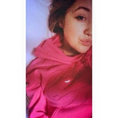 ShelbMickelson's profile picture. •Nineteen• •Scorpio• •Stubborn•