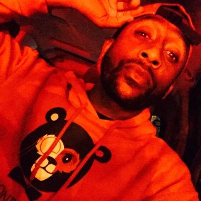 Founder and owner of Grandiose Grizzlee Apparel™ @GRANDGRIZZCo & @LeagueOfStarz Staff