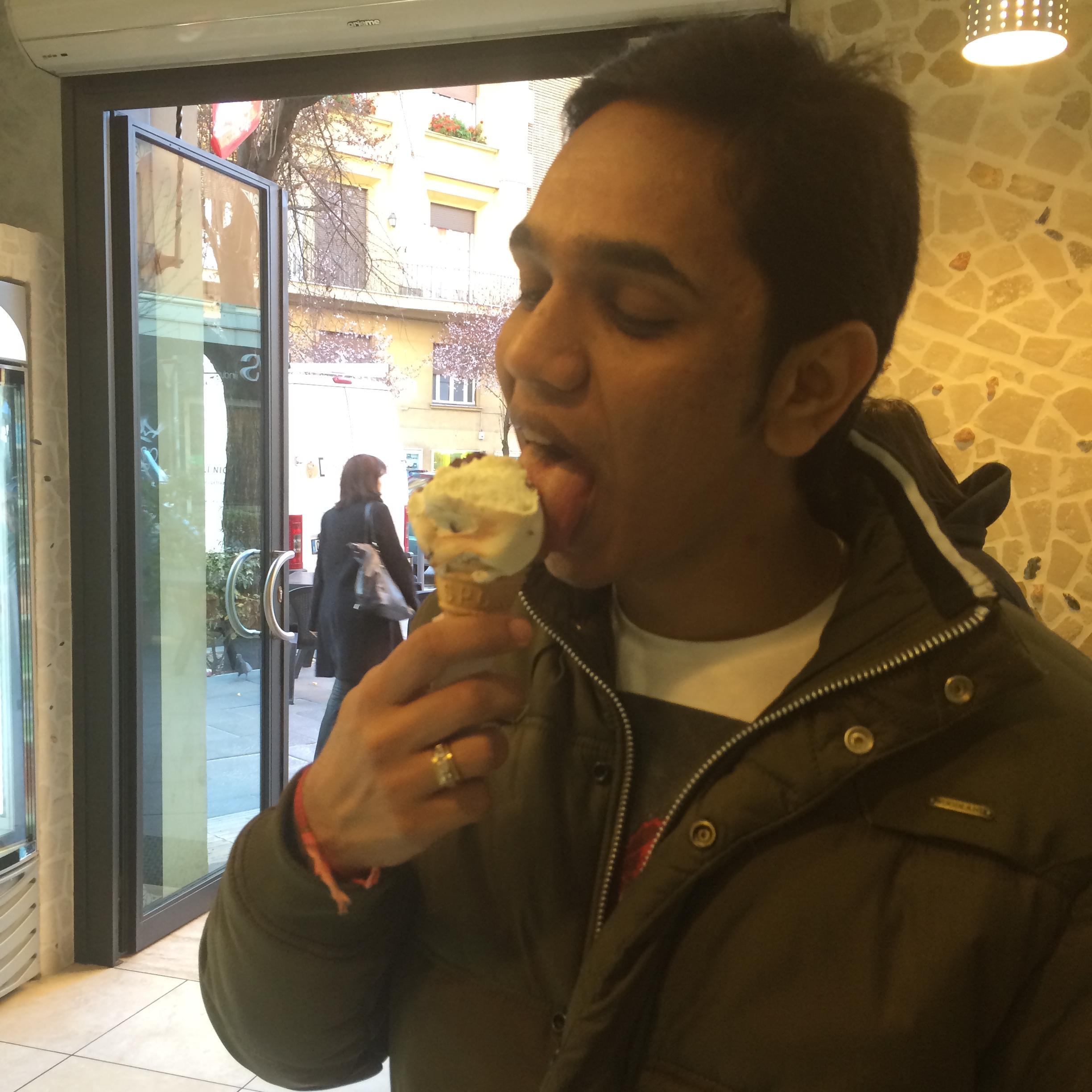 DhruvGodara's profile picture. I am 133t!...Ask my mum if you don't believe me!