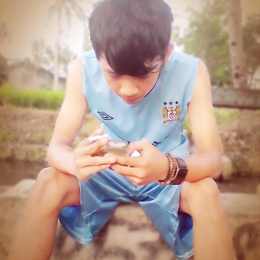 fb : Dychoo vilsafers                                                                          twitter :@andikosaputra3