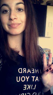 HEY! moi c'est lea!#teamfollowback