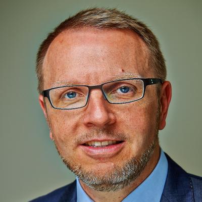 Profile Picture of Andreas Weinberger (@human_makro) on Twitter