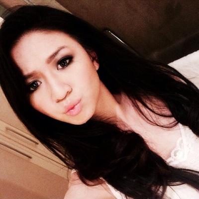 SingsonSamantha's profile picture. 