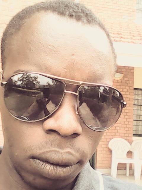 NIYONZIMAS's profile picture. male