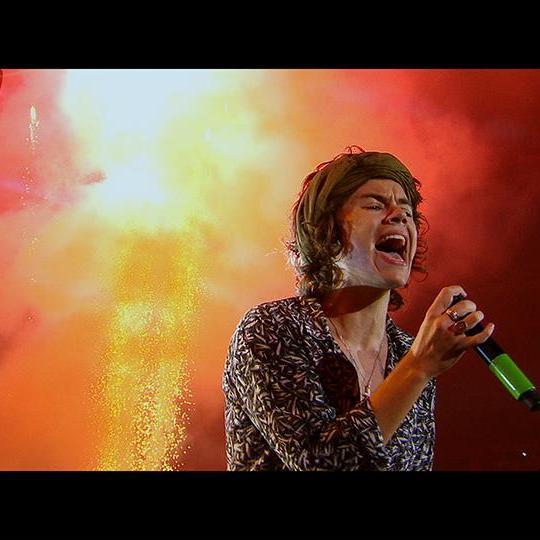 ♥I'm Directioner italiana ♥ ♥I love One Direction♥ ♥I love Pizza,banana,cupacake,superman,batman and vas happening♥