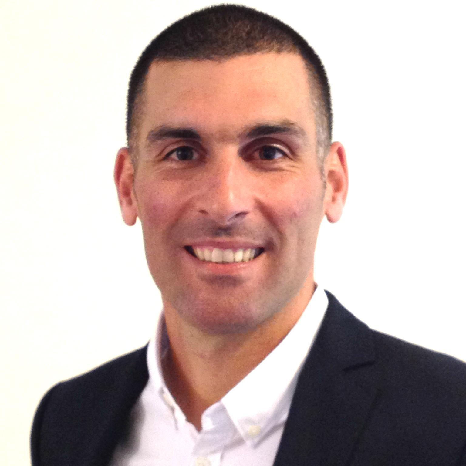 Tools for Engineers to sell more - From Powerpoints to Sales Coaching -