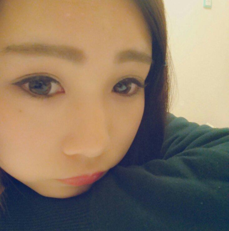reona33232's profile picture. 使わないよー