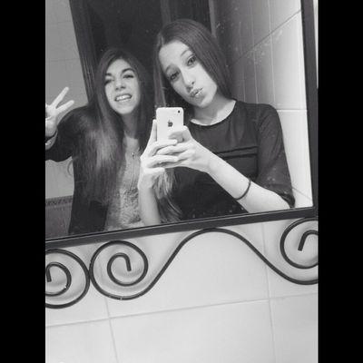 LidiaIP_06's profile picture. Cuidado con lo que pierdes por si no lo vuelves a encontrar.