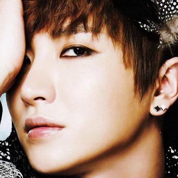 เพราะผมคือ ลีทึก ผมจึง พิเศษ ... #ACEFAM #Bot @Special1004