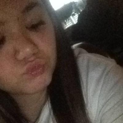 20, I'm a teen mother to a beautiful babygirl, have an amazing boyfriend, & I love my life :p