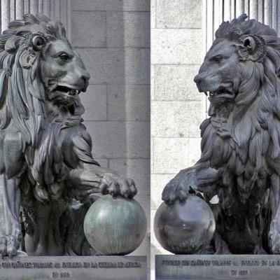 Licenciado en Derecho. La Justicia es una constante y perpetua voluntad de dar a cada uno lo que le toca -Francisco de Quevedo-