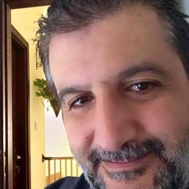 DhaouiLmkr's profile picture. 